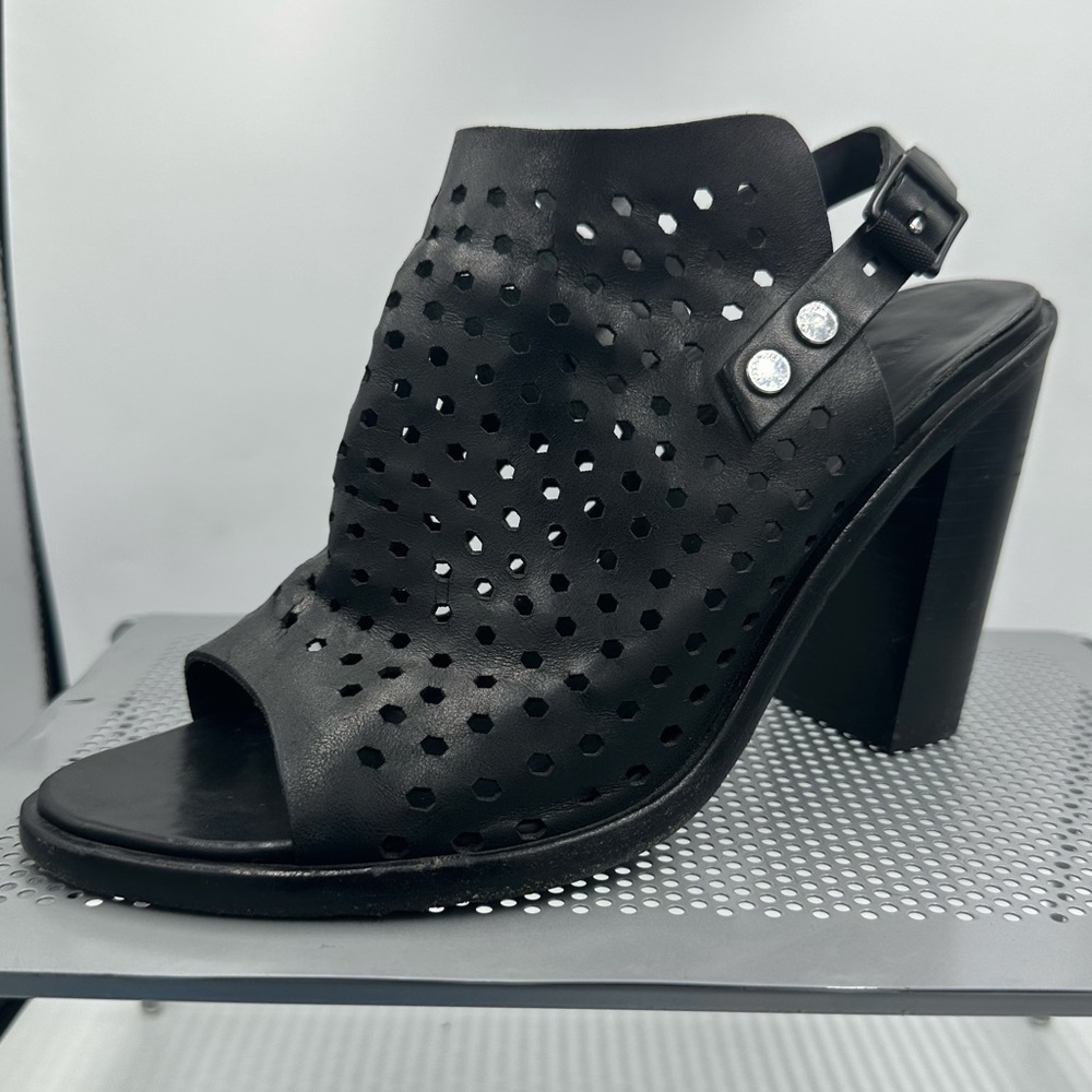 Rag & Bone (39.5/8.5W) Black leather cutout heel